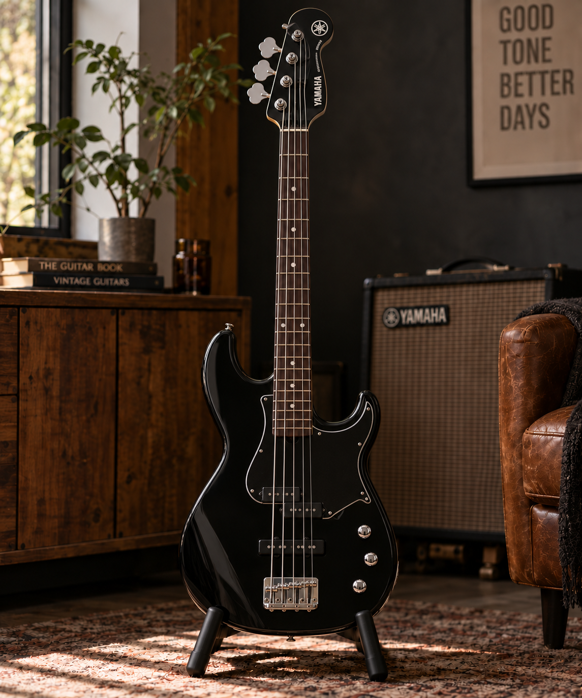 Yamaha BB434 Bass, Black